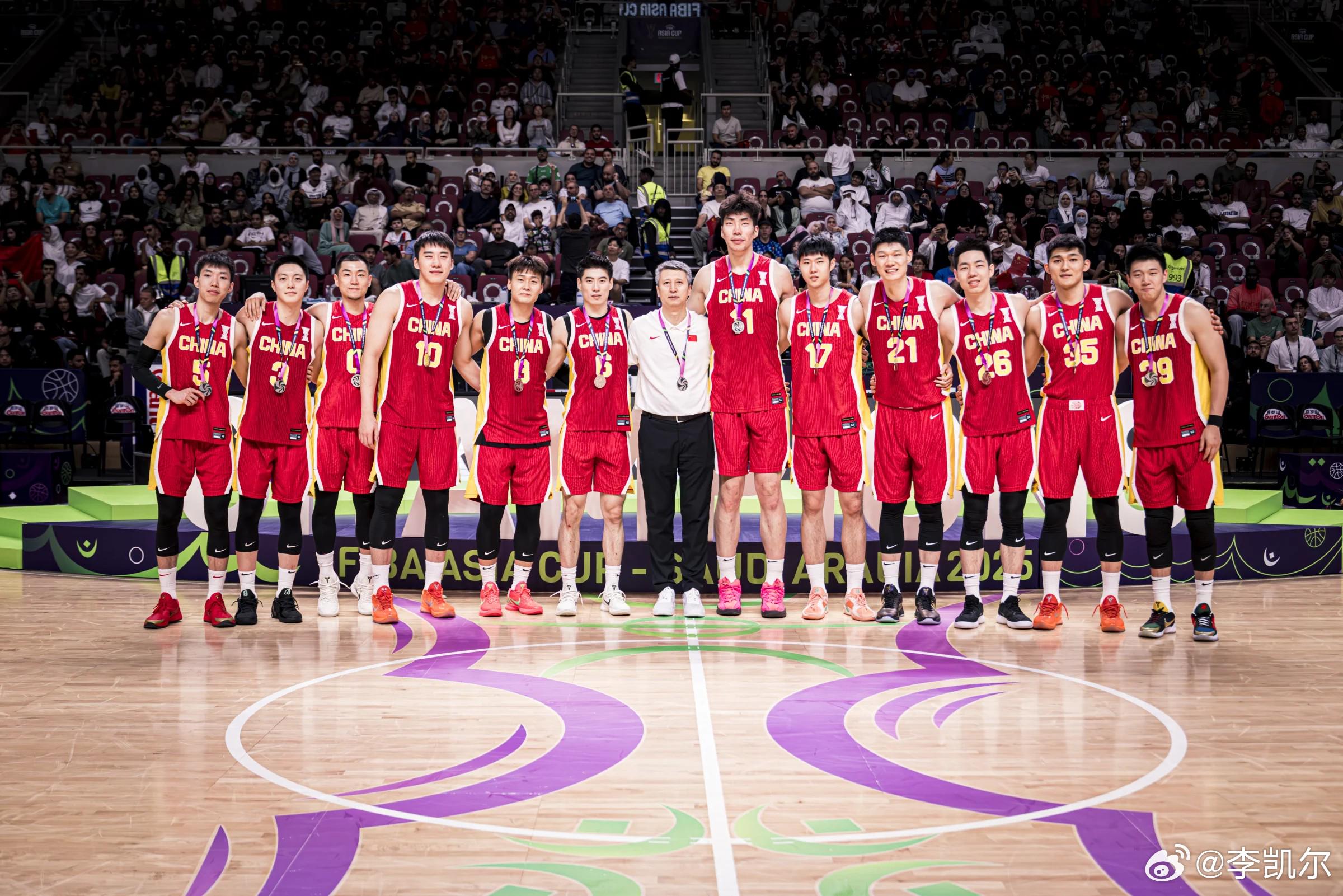 杯后最佳战, 为男篮加油