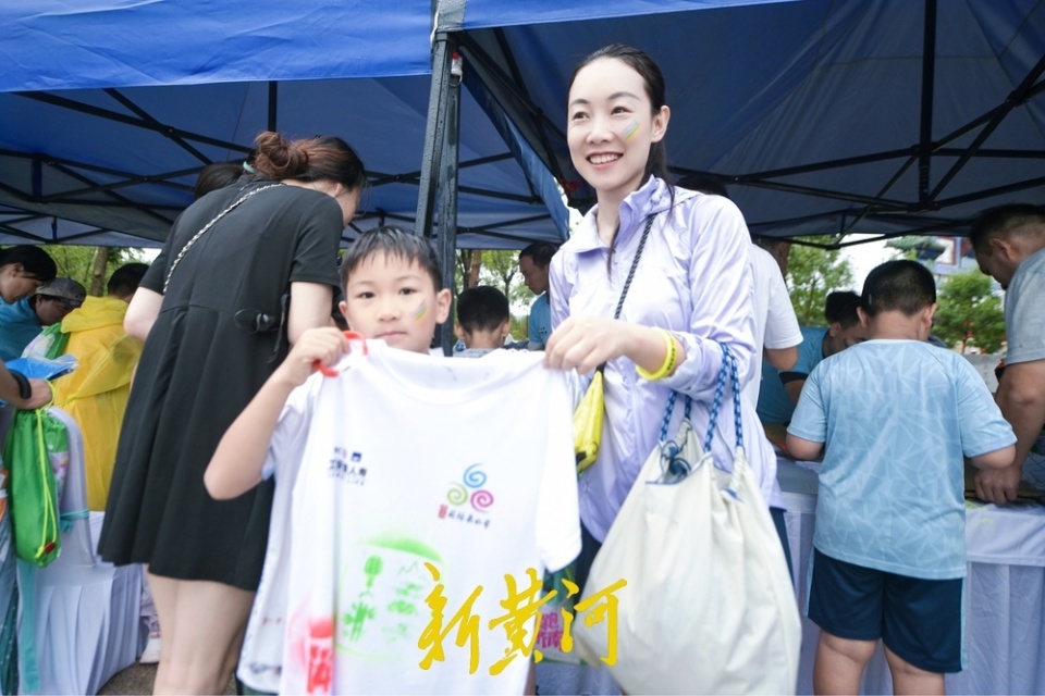 inews, 让这场闪耀, 但带着儿子 inews, 让这场闪耀, 但带着儿子