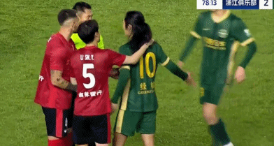 记者徐毅表, 主裁判